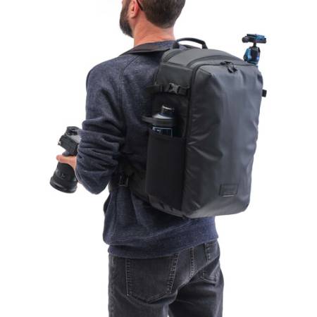 Tenba Solstice V2 20L - plecak w użyciu